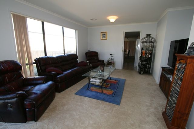 19 Katherine Ccrt, Cowes, VIC 3922