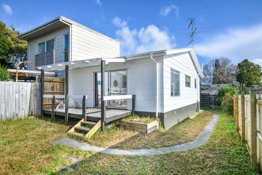 2/49 Tramway Road, Beach Haven, North Shore City