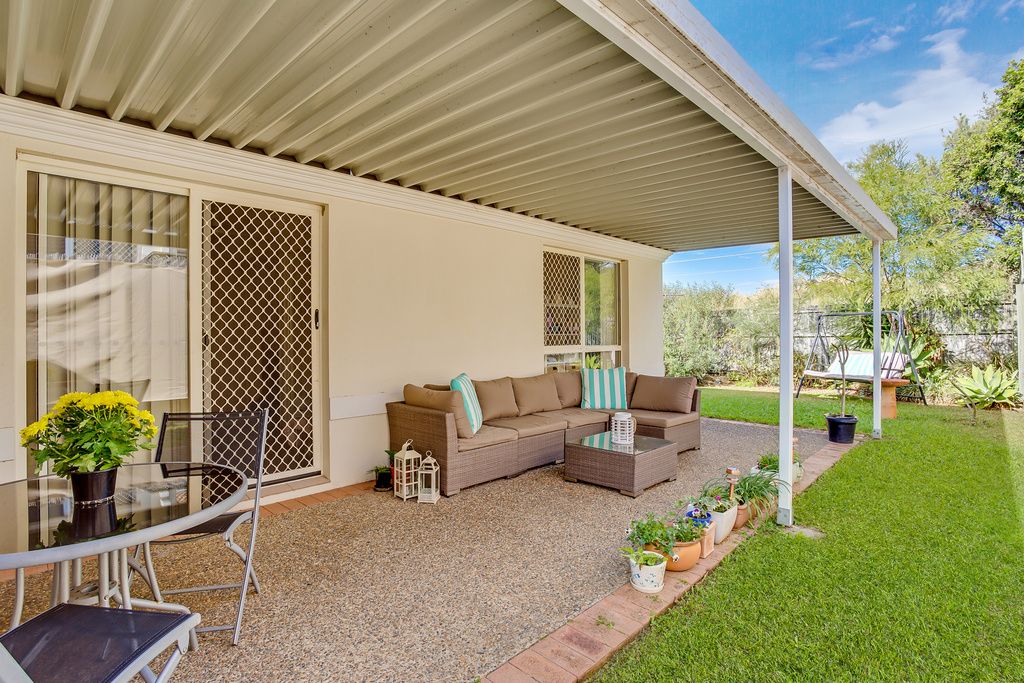 2 Langport Parade, Mudgeeraba QLD 4213