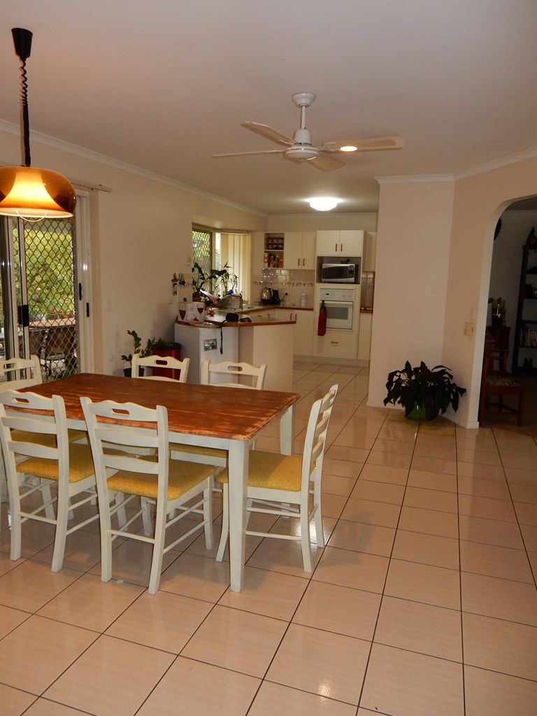 2 Stradbroke Drive, Little Mountain, QLD 4551