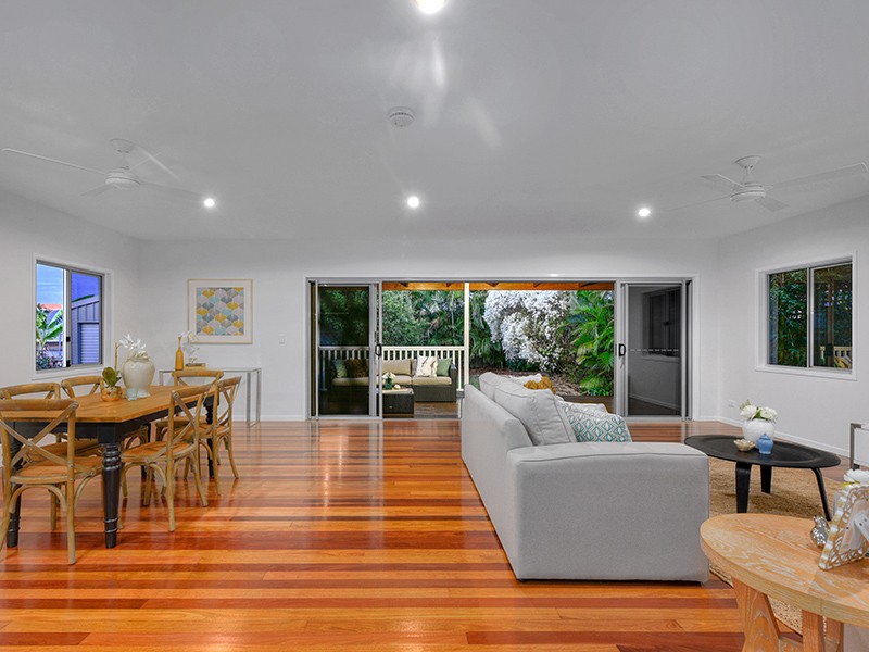 8 Blackwood Avenue, Cannon Hill, QLD 4170