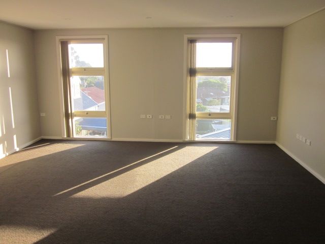 Crn 151 Parkes Street, Helensburgh, NSW 2508