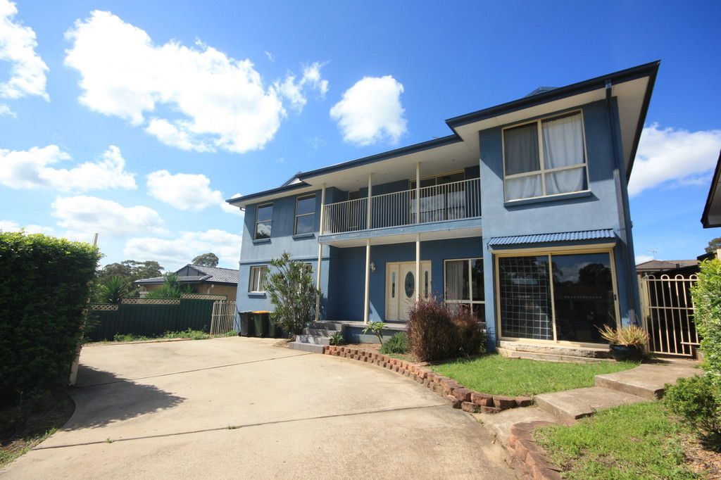 4 Poplar Crescent, Bradbury, NSW 2560