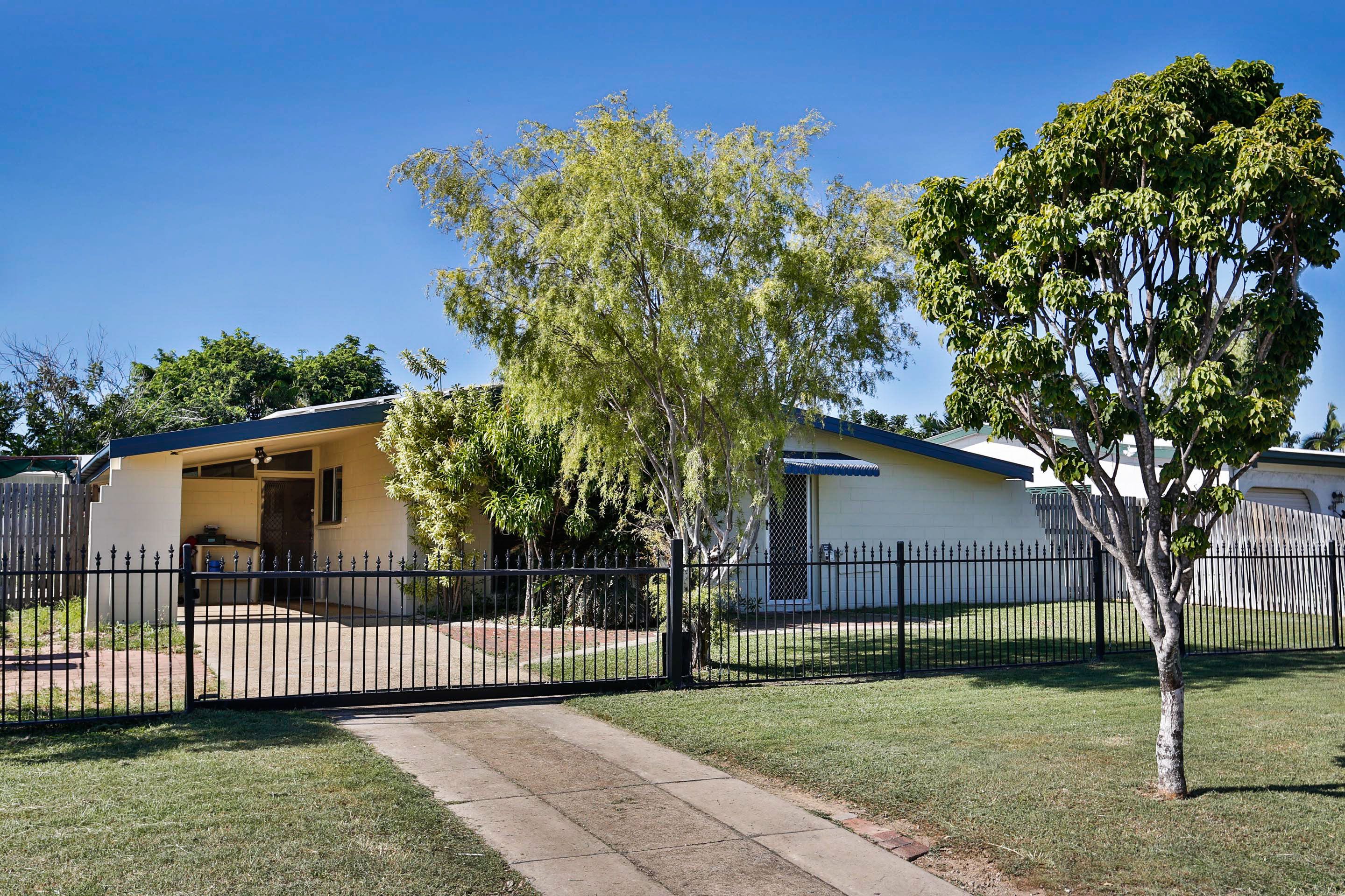 27 Alpha Street, Kirwan, QLD 4817