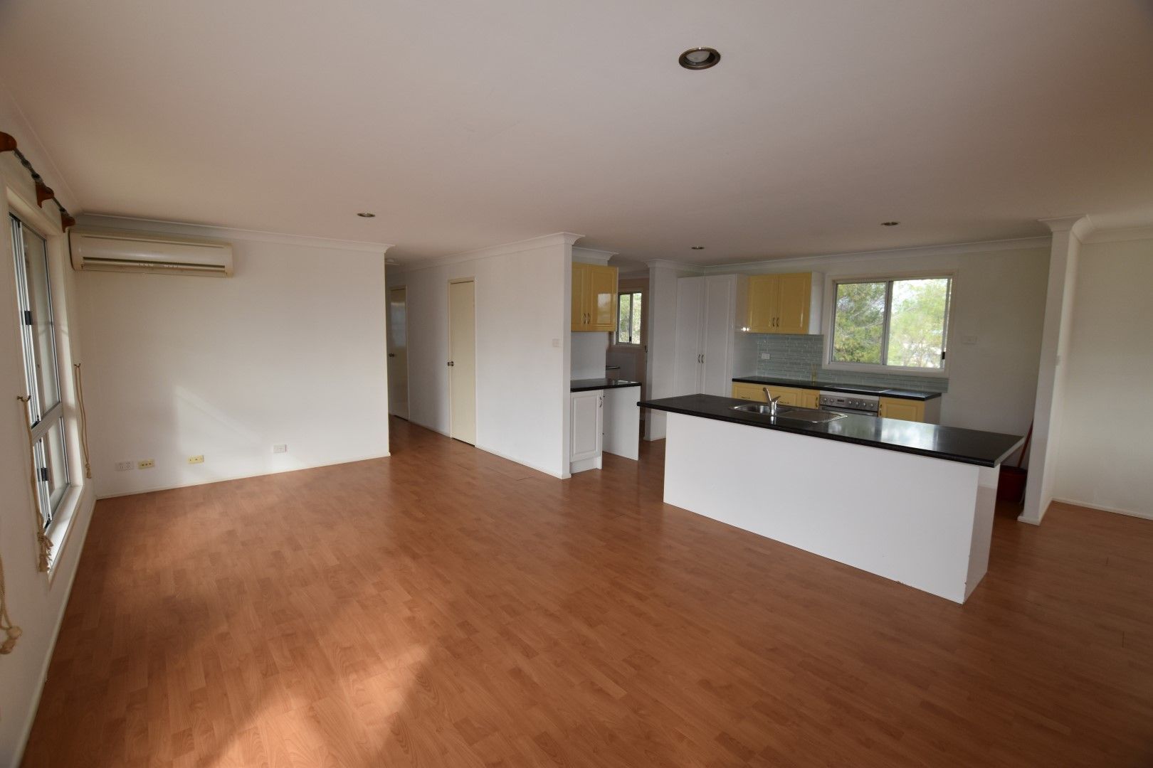 21 Coral Court, Kin Kora, QLD 4680