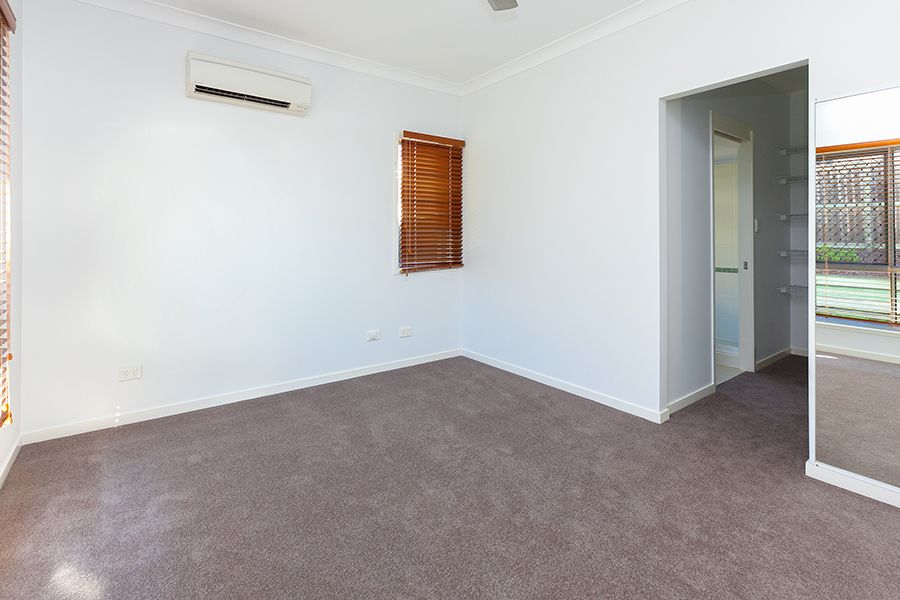 11 Uluru Place, Forest Lake, QLD 4078