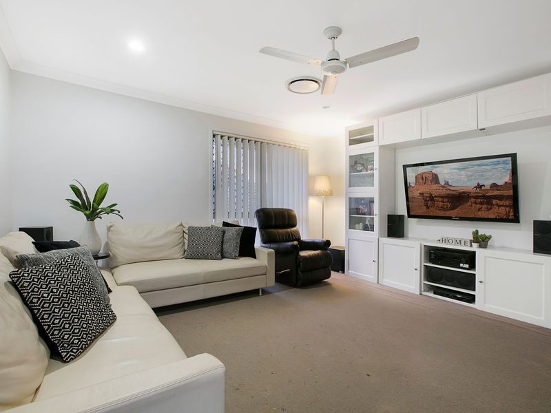 22 Cedarwood Street, Berrinba, QLD 4117
