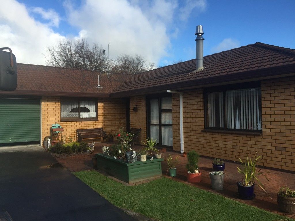 Conifer Grove, Manukau City