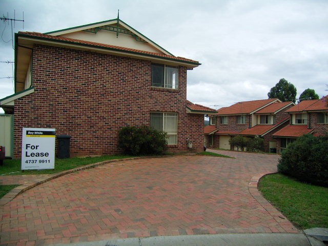 1/2 Dutton Place, Glenmore Park, NSW 2745