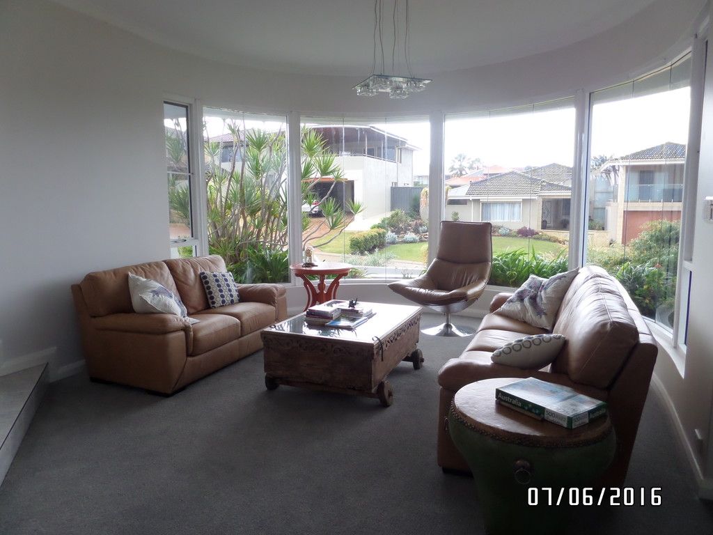 12 JERVIS Way, Sorrento, WA 6020