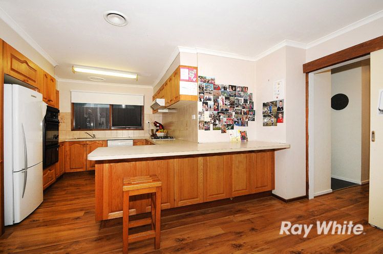 5 Ondean Court, Frankston, VIC 3199