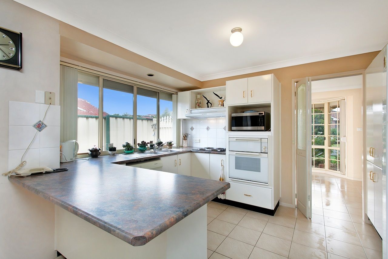6 Durras Close, Flinders, NSW 2529