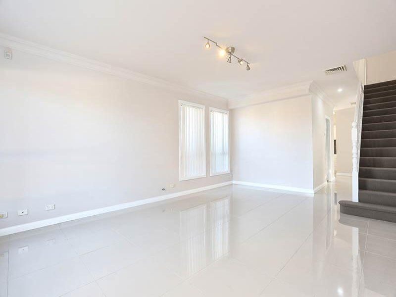 12 Althorpe Drive, Green Valley, NSW 2168