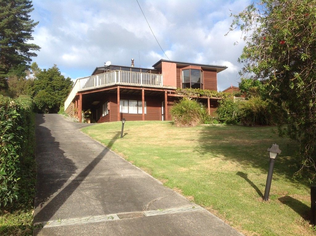 42 Carlton Crescent, Maraetai, Manukau City