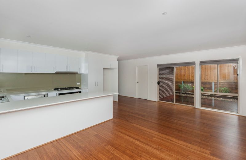 70 Hinkler Drive, Mill Park, VIC 3082