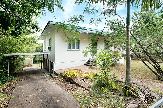 7 Gray Avenue, Corinda, QLD 4075