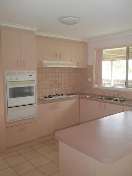 30 Ridley Avenue, Avondale Heights, VIC 3034
