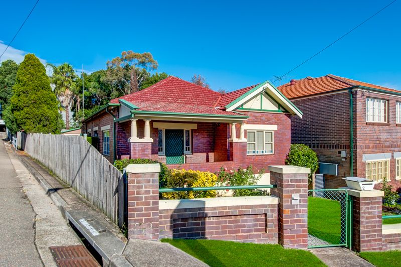 2 Hepburn Avenue