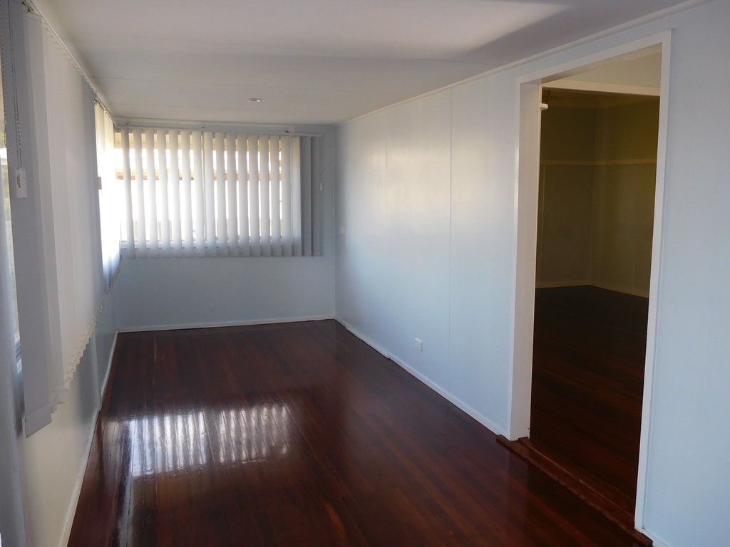 27 CARINGA Street, Urangan, QLD 4655