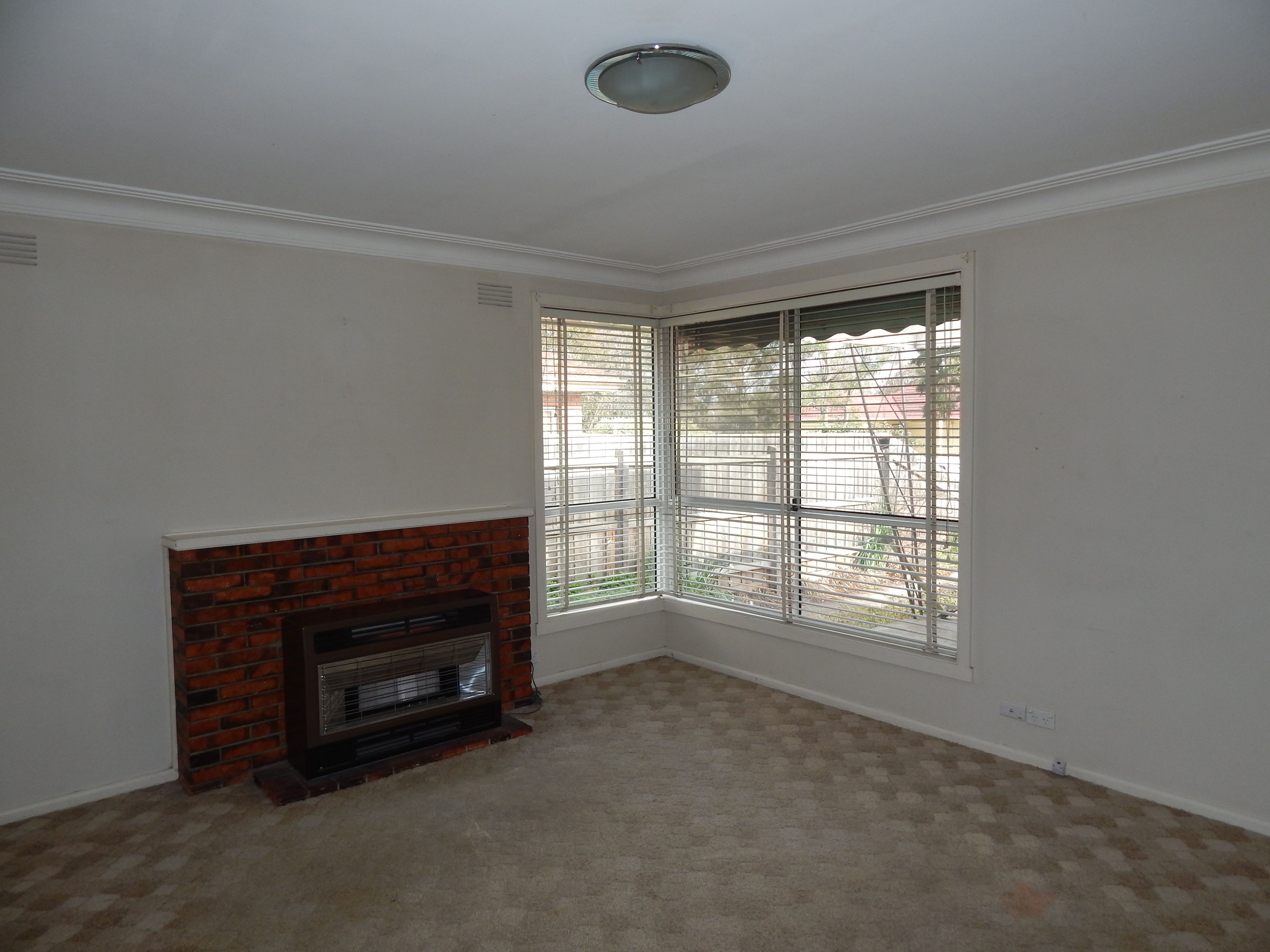 8 Enderly Avenue, Reservoir, VIC 3073