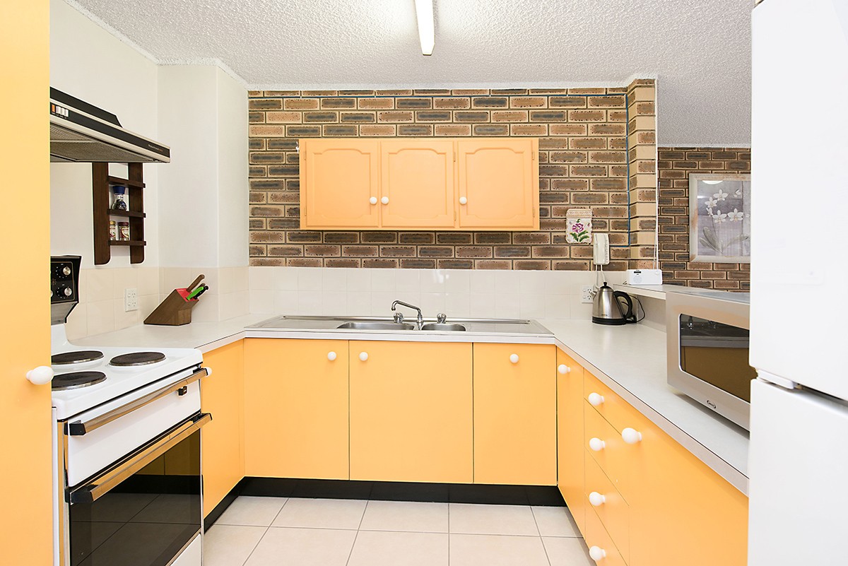 Unit 2 'High Five' 16 Dingle Avenue, Caloundra, QLD 4551