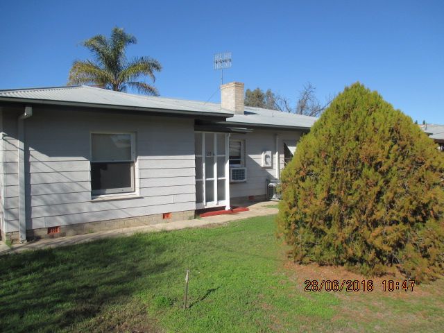 21 Acacia Crescent, RENMARK, SA 5341