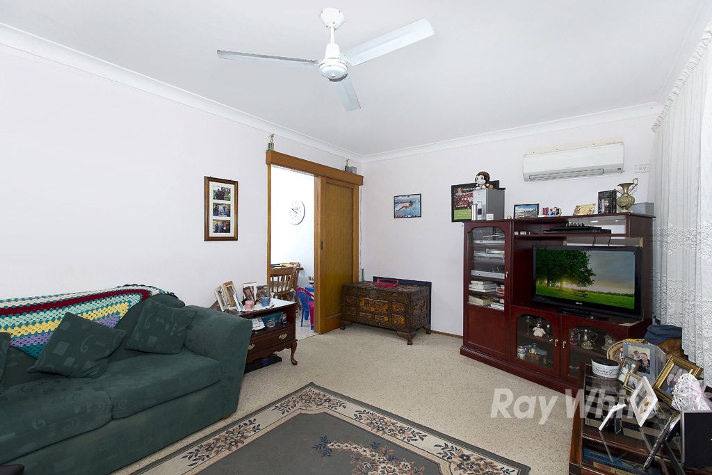 4 Mullard Close, Shortland, NSW 2307