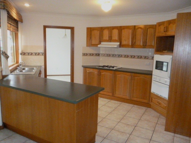 5 Gowlland Cresent, Callala Bay, NSW 2540