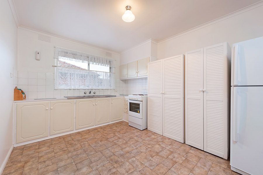 13 Chapman Avenue, Thomastown, VIC 3074