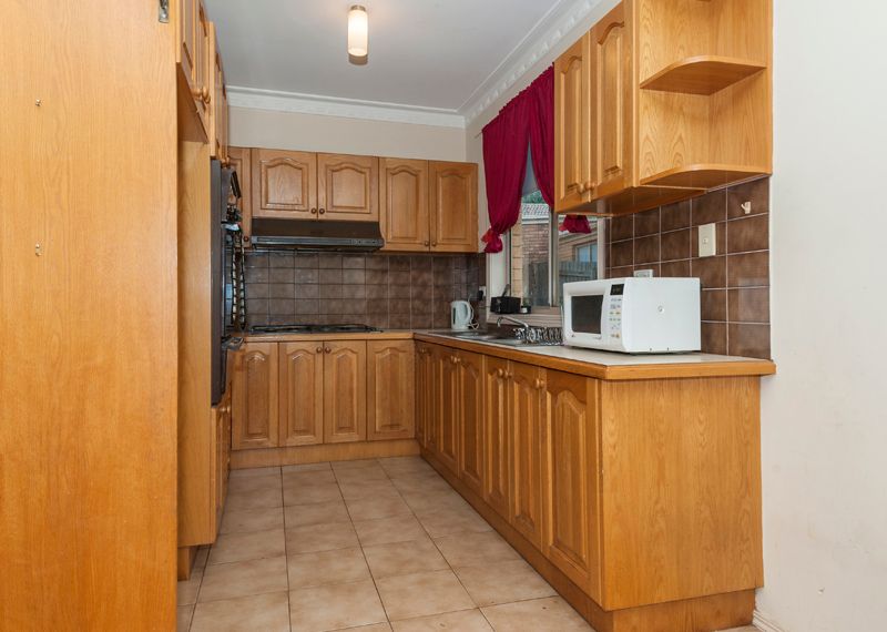 2a Pickworth Drive, Mill Park, VIC 3082