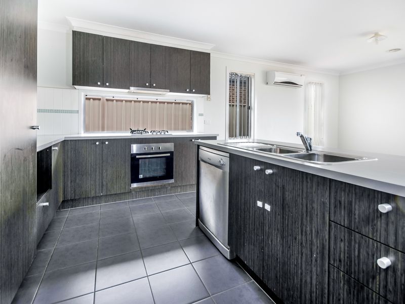 274 Clarkes Road, Brookfield, VIC 3338