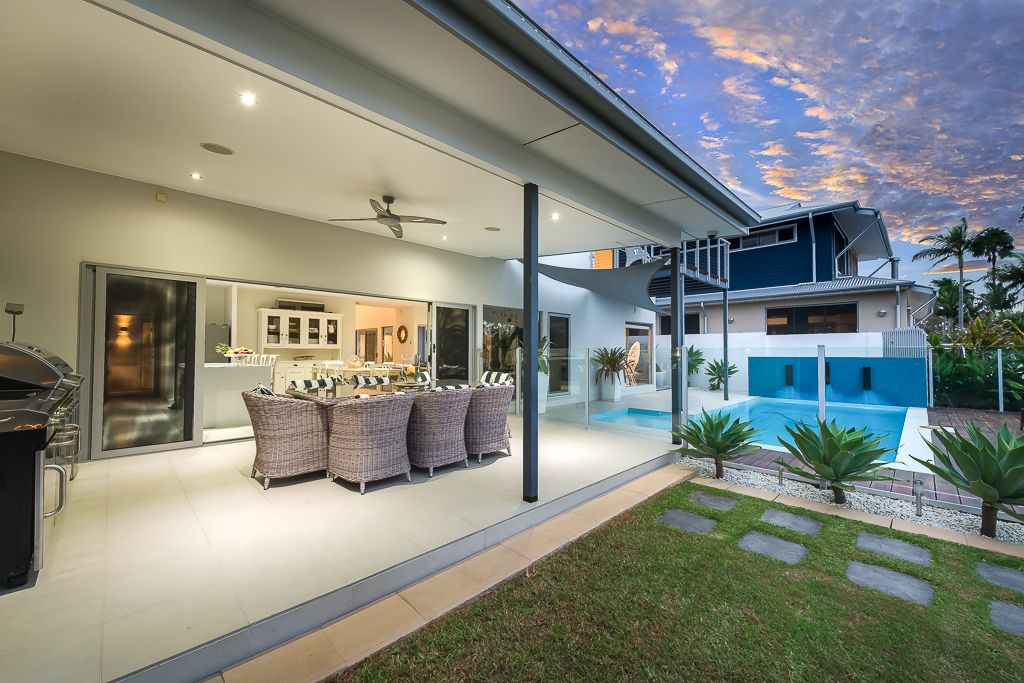 41 Sophie Avenue, Broadbeach Waters, QLD 4218
