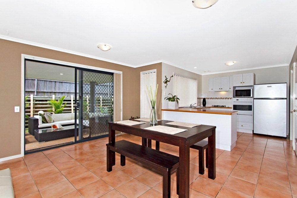 2 Barrington Drive, Woongarrah, NSW 2259