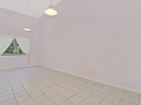 25/2 Stuart Avenue, Normanhurst, NSW 2076