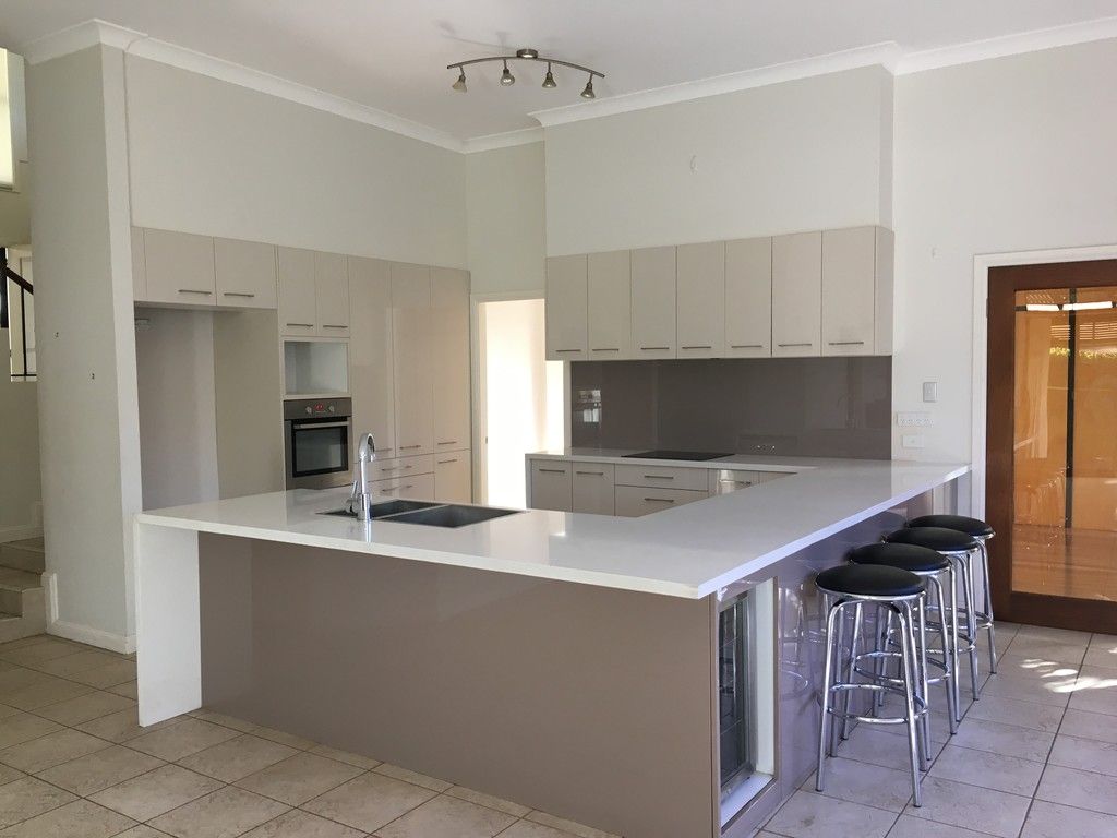 16 James Close, Menai, NSW 2234