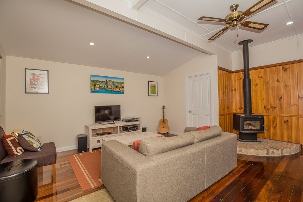 83 Fegen Drive, Moorooka, QLD 4105