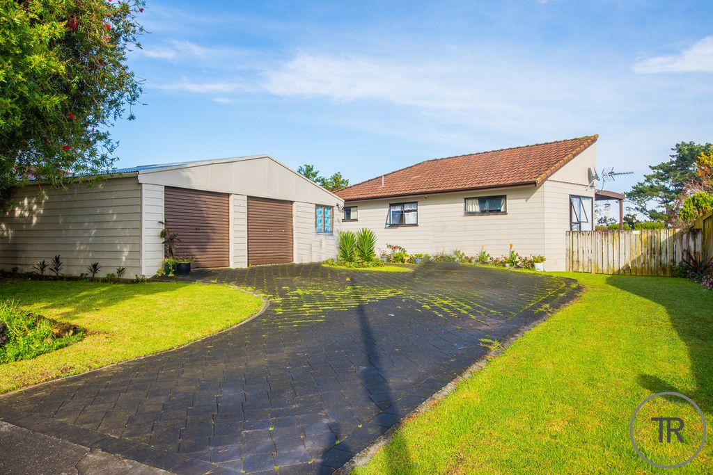 4 Rukumoana Place, Clendon Park, Manukau City