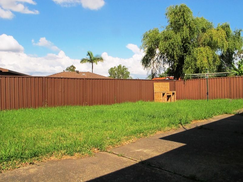 12 Bimbi Place, Bonnyrigg, NSW 2177