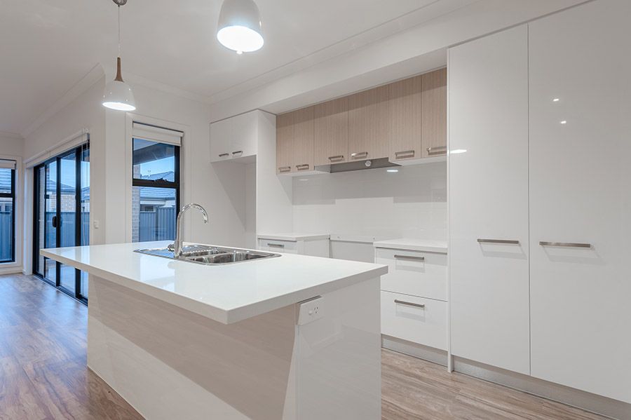 32 Loudon Circuit, Craigieburn, VIC 3064