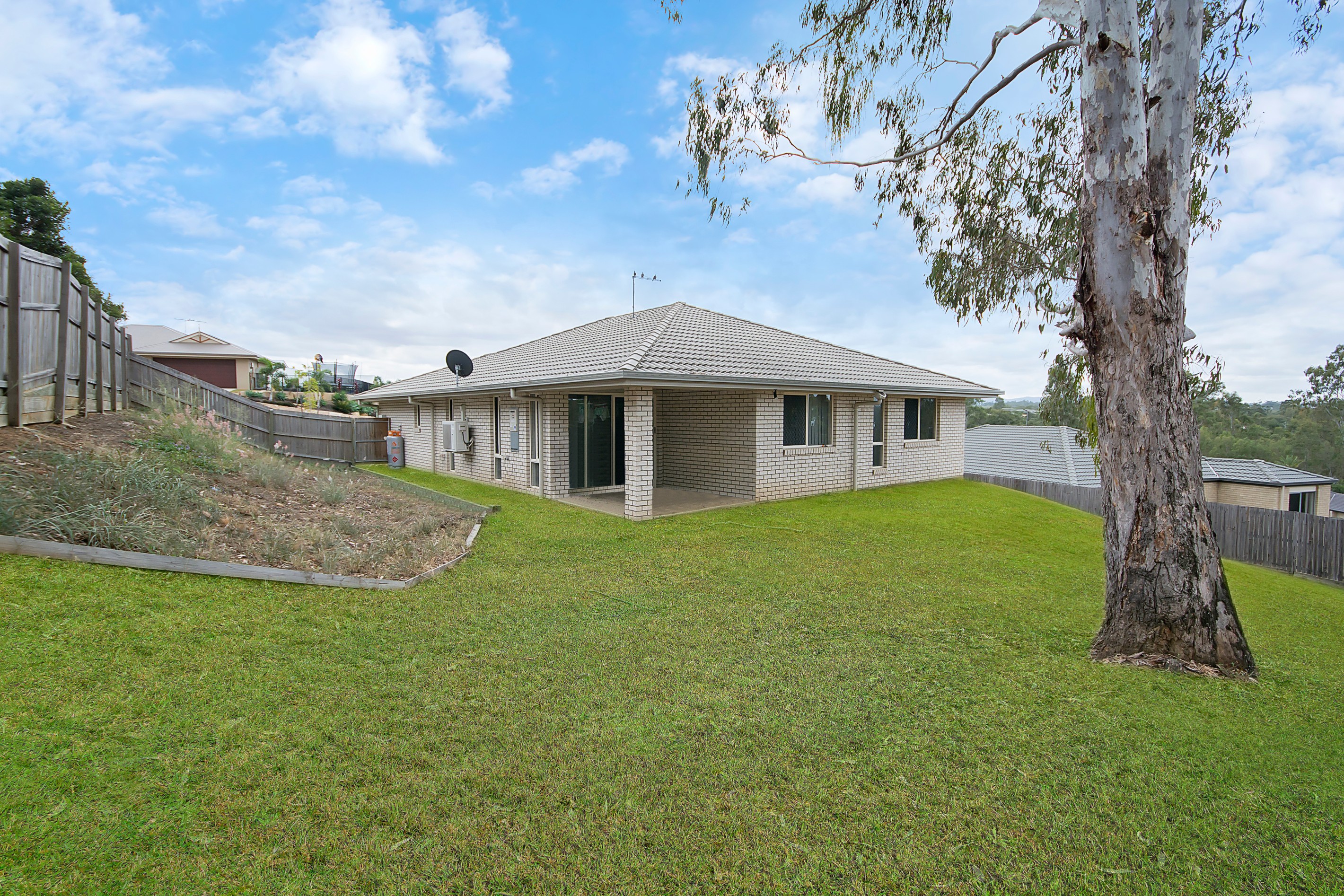 12 Dior Place, Wulkuraka, QLD 4305