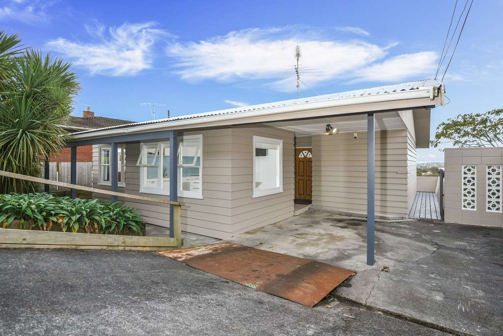 14 Ruawai Road photo 0