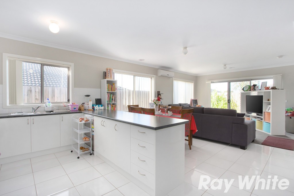 8/143 Ahern Road, Pakenham, VIC 3810