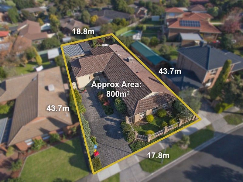 17 Tanderra Crescent, Wantirna, VIC 3152