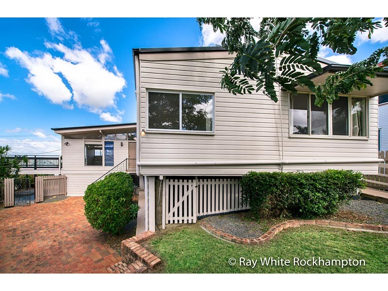 94 Caroline Street, The Range, QLD 4700