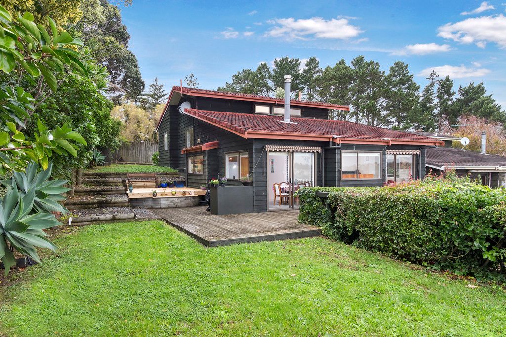 8 Proteus Place, Half Moon Bay, Manukau City