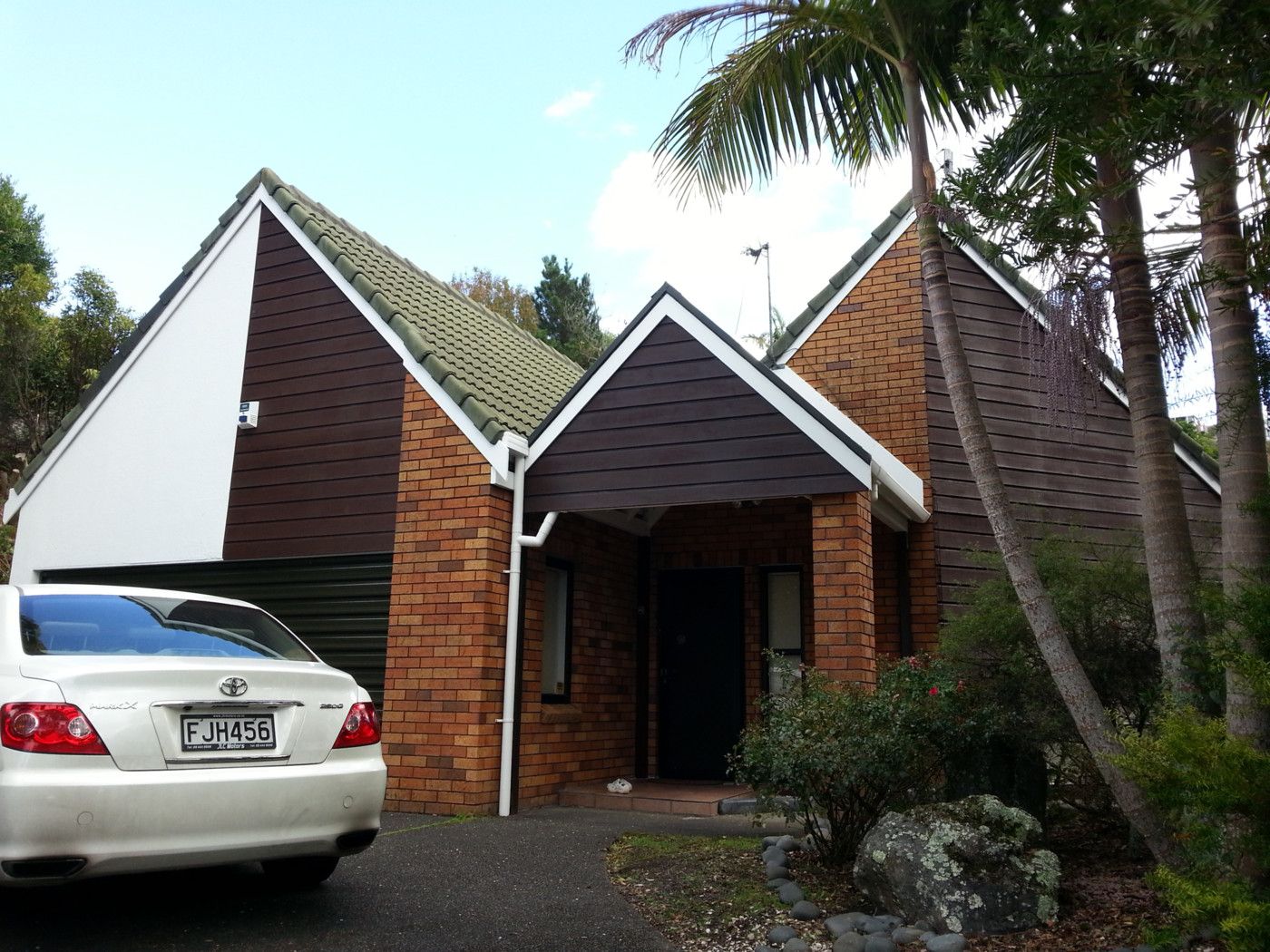 2 Stitchbird Close, Murrays Bay, North Shore City