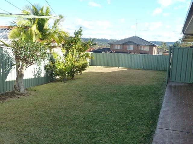 4 Boake Close, Glenmore Park, NSW 2745