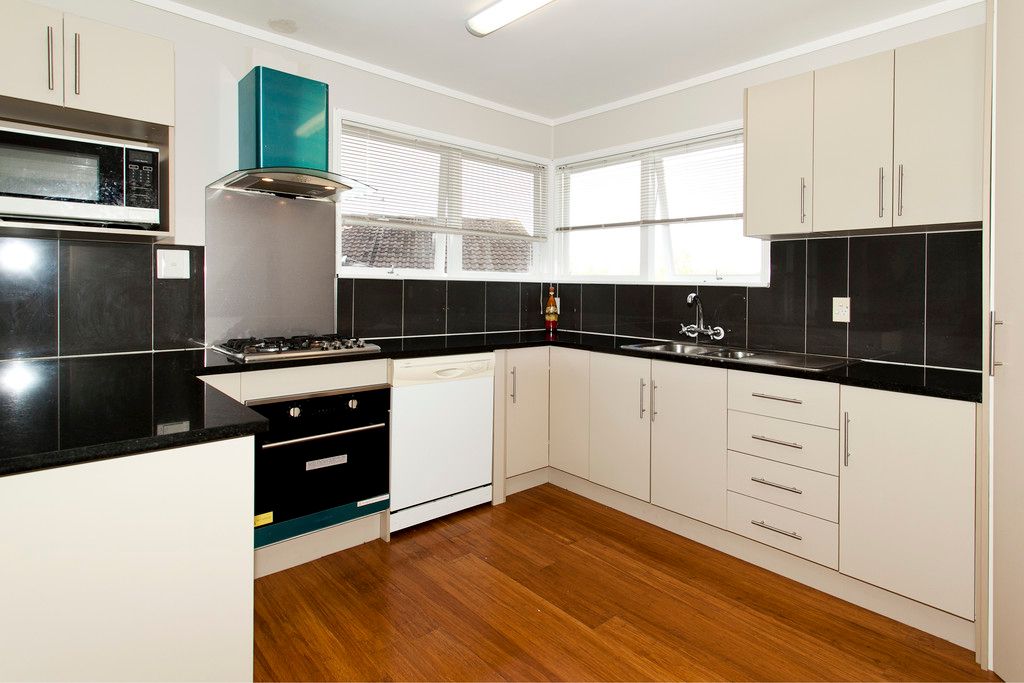 30 Sovereign Place, Glenfield, North Shore City