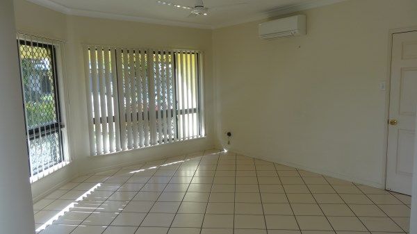 1 St Helens Drive, Mount Louisa, QLD 4814