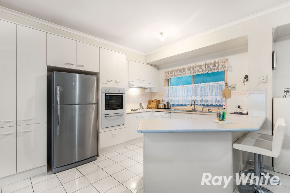 35 Carbon Crescent, Mill Park, VIC 3082